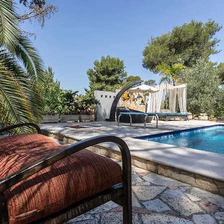 Villa Sole With Pool And Sauna *