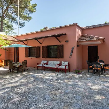 Sole With Pool And Sauna Villa