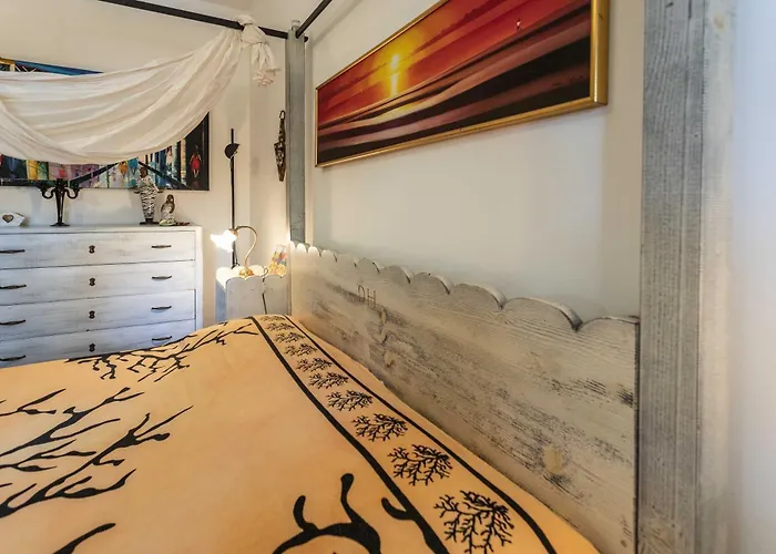 Sole With Pool And Sauna Villa