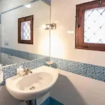 Sole With Pool And Sauna Villa